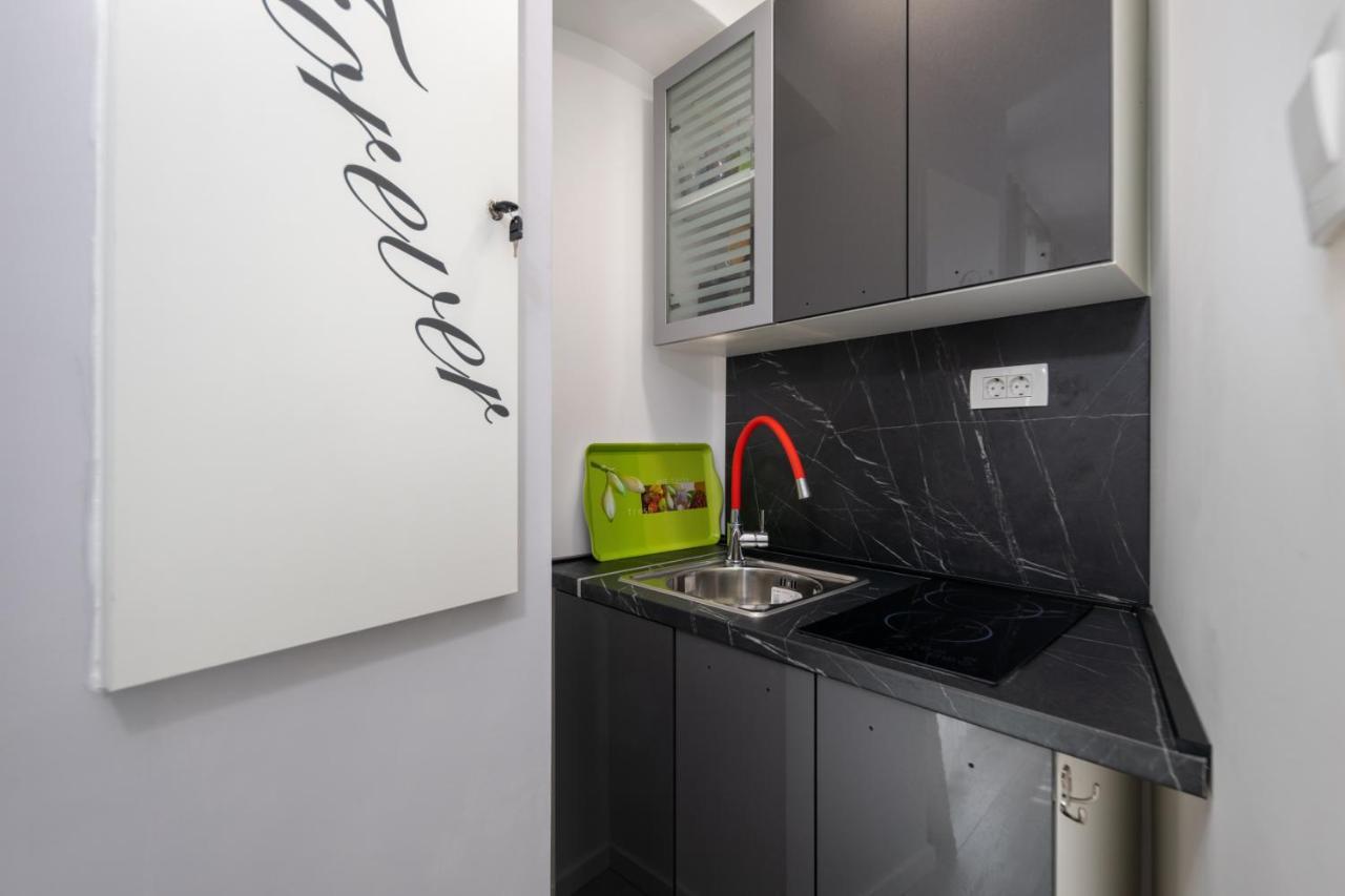 Apartment & Rooms Forever 2 Rijeka Bagian luar foto